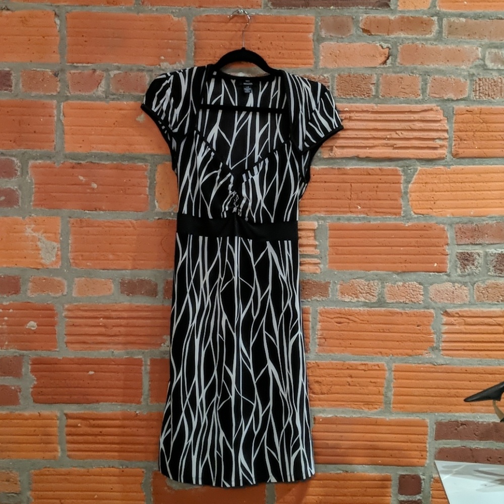 Majora black and white print dress